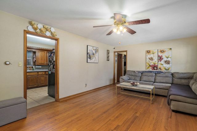 526 W Portland Street, Springfield, MO 65807