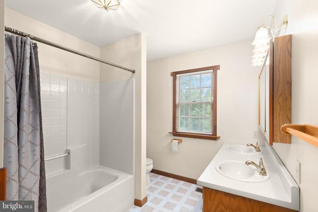 2418 OLD TELEGRAPH RD, Chesapeake City, MD 21915