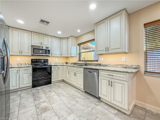 2115 Saint Croix AVE, Fort Myers, FL 33905