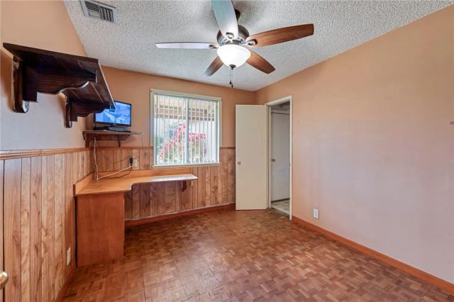 6014 N Fairvale Drive, Azusa, CA 91702