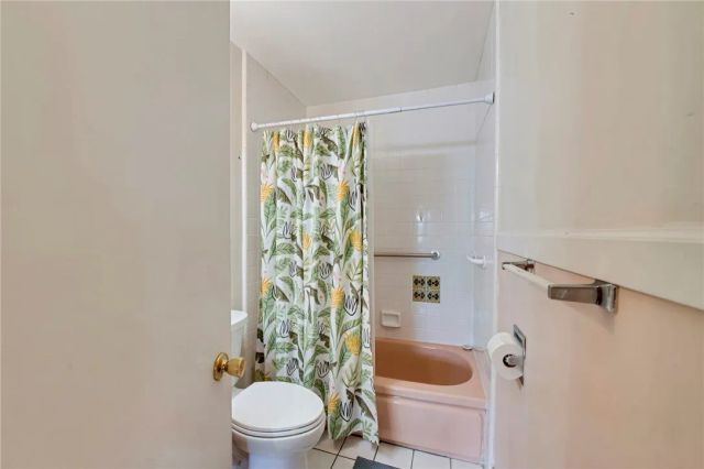 6014 N Fairvale Drive, Azusa, CA 91702