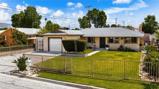 6014 N Fairvale Drive, Azusa, CA 91702