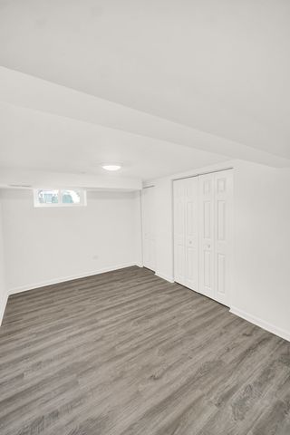 8425 S Homan Avenue, Chicago, IL 60652