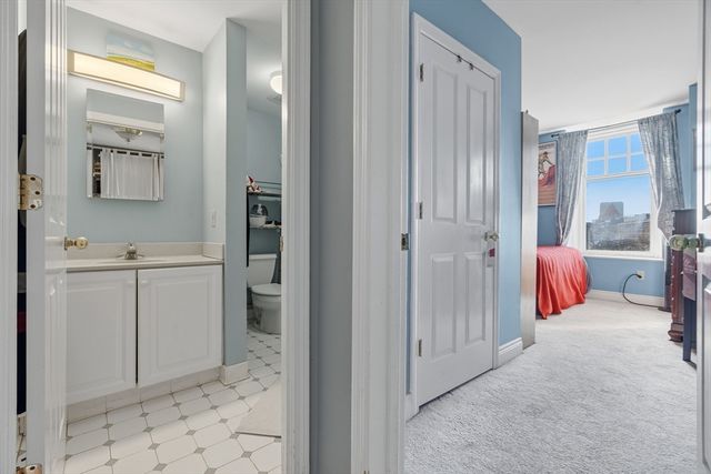 4 Charlesgate E 606, Boston, MA 02215