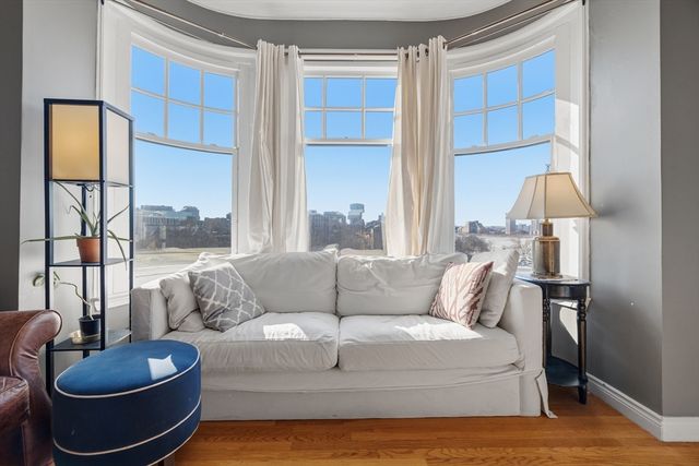 4 Charlesgate E 606, Boston, MA 02215