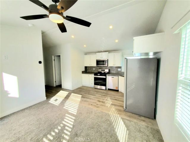 8100 Foothill 3, Sunland, CA 91040