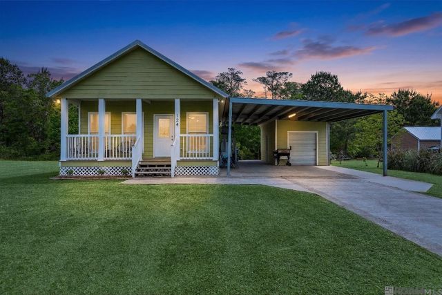 17258 Tchula Dr, Springfield, LA 70462