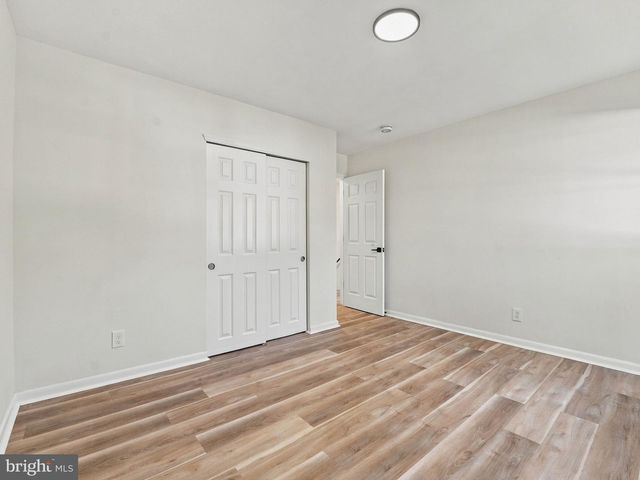 409 JUNEWOOD DR, Cherry Hill, NJ 08003