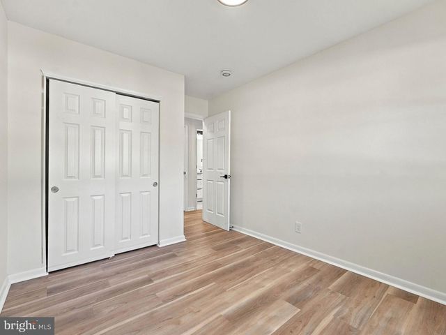 409 JUNEWOOD DR, Cherry Hill, NJ 08003