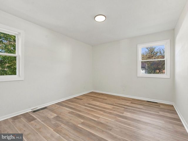 409 JUNEWOOD DR, Cherry Hill, NJ 08003