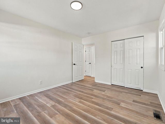 409 JUNEWOOD DR, Cherry Hill, NJ 08003