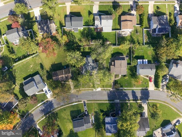 409 JUNEWOOD DR, Cherry Hill, NJ 08003