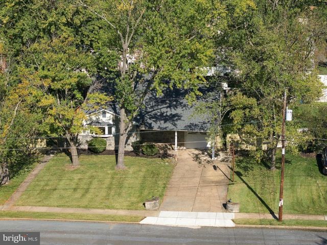 409 JUNEWOOD DR, Cherry Hill, NJ 08003