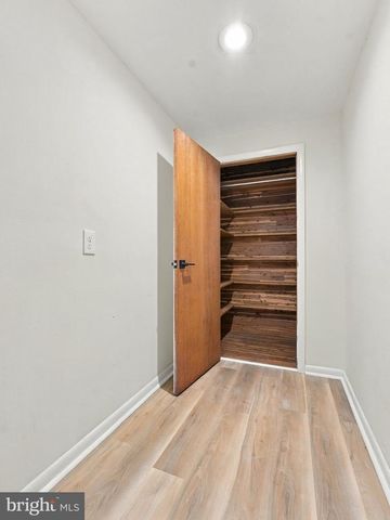 409 JUNEWOOD DR, Cherry Hill, NJ 08003