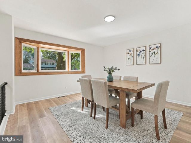 409 JUNEWOOD DR, Cherry Hill, NJ 08003
