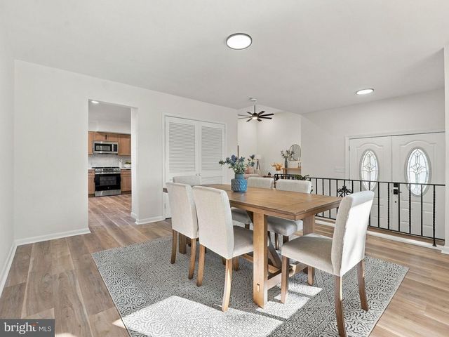 409 JUNEWOOD DR, Cherry Hill, NJ 08003
