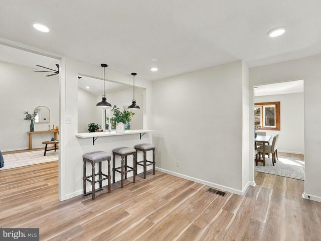 409 JUNEWOOD DR, Cherry Hill, NJ 08003