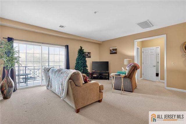 315 Regency Place 315, Woodbridge Proper, NJ 07095