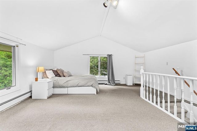 8 Halsey Lane, Closter, NJ 07624