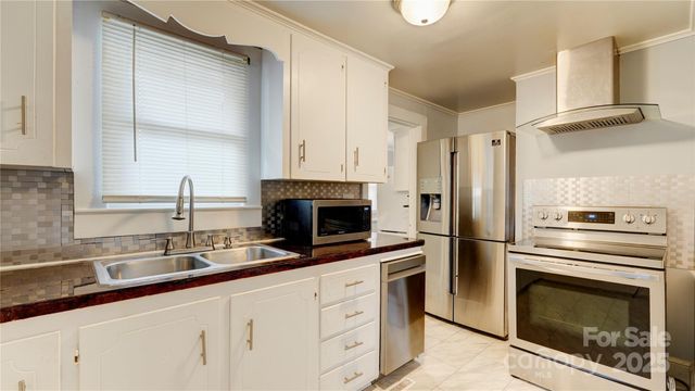 1001 N Cannon Boulevard, Kannapolis, NC 28083