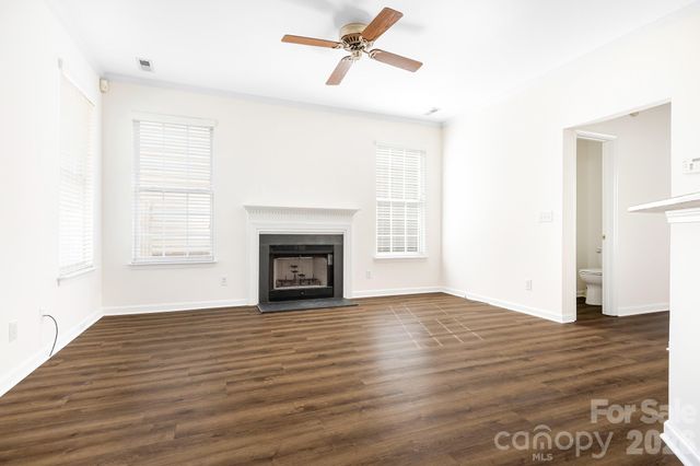 10115 Glencrest Drive, Huntersville, NC 28078