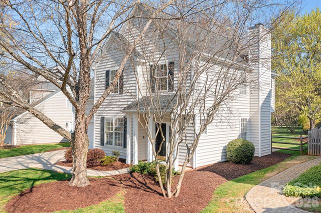 10115 Glencrest Drive, Huntersville, NC 28078