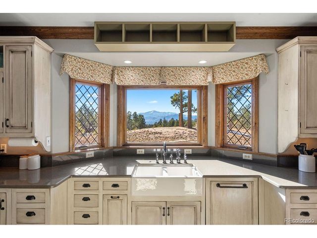 4340 Foxchase Way, Colorado Springs, CO 80908