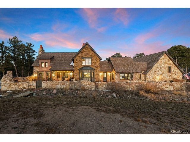 4340 Foxchase Way, Colorado Springs, CO 80908