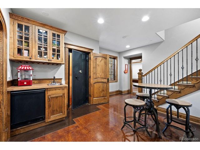 4340 Foxchase Way, Colorado Springs, CO 80908