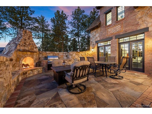 4340 Foxchase Way, Colorado Springs, CO 80908