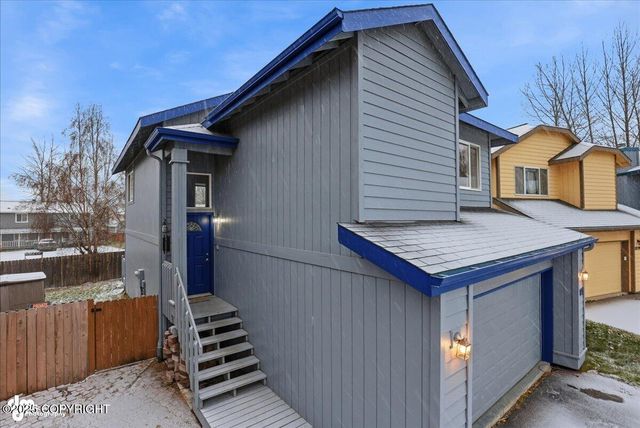 2033 Applewood Circle, Anchorage, AK 99507