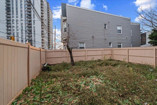 668 PALISADE AVE, Jc, Heights, NJ 07307