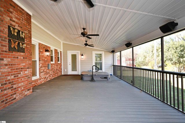 3150 S 14 Highway, Greenville, SC 29615