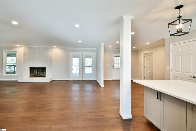 3150 S 14 Highway, Greenville, SC 29615