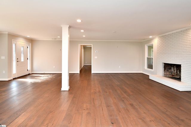 3150 S 14 Highway, Greenville, SC 29615