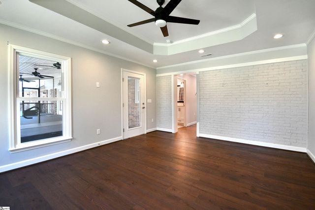 3150 S 14 Highway, Greenville, SC 29615