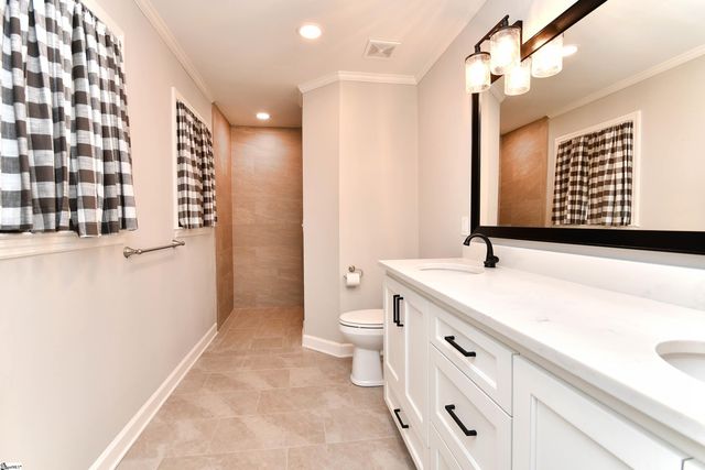 3150 S 14 Highway, Greenville, SC 29615