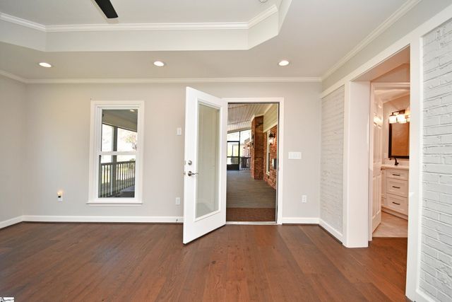 3150 S 14 Highway, Greenville, SC 29615