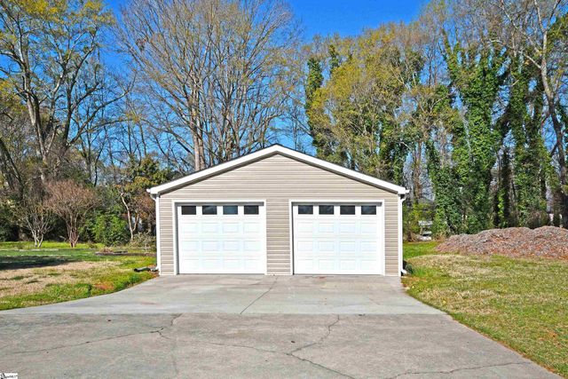 3150 S 14 Highway, Greenville, SC 29615