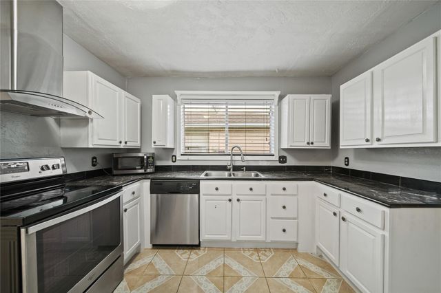 10431 Odessa Drive, Sugar Land, TX 77498