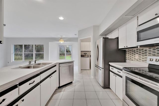 6864 CORRAL COURT, Sarasota, FL 34243