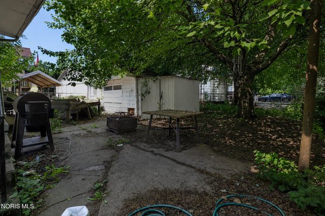 3805 Lockwood Avenue, Toledo, OH 43612