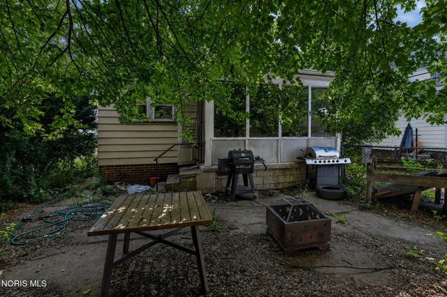 3805 Lockwood Avenue, Toledo, OH 43612