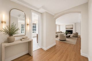 340 W 57th St Apt 18B, New York City, NY 10019