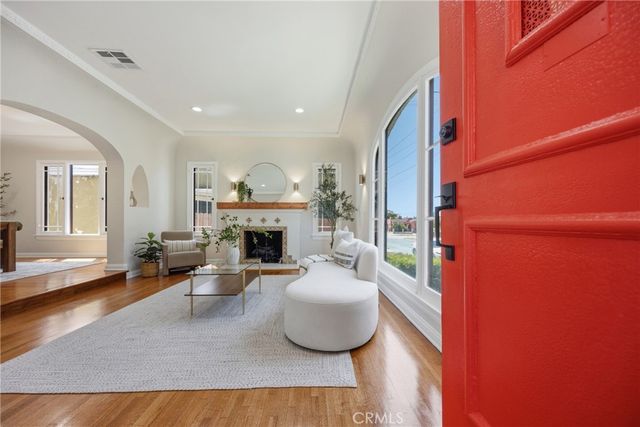 2410 W 70th, Los Angeles, CA 90043