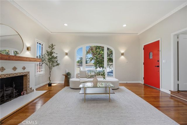 2410 W 70th, Los Angeles, CA 90043