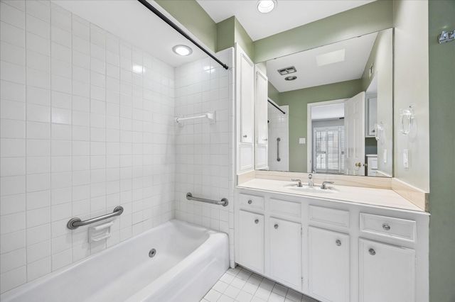 7507 Del Monte Drive, Houston, TX 77063