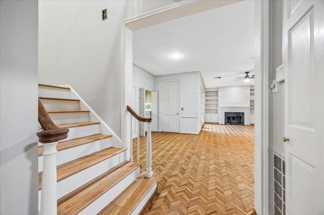 7507 Del Monte Drive, Houston, TX 77063