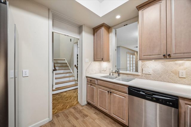 7507 Del Monte Drive, Houston, TX 77063