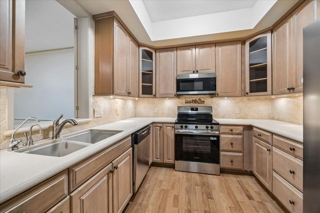 7507 Del Monte Drive, Houston, TX 77063